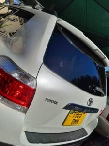Bei ya Toyota Kluger 2012 Sokoni Dar es salaam Tanzania