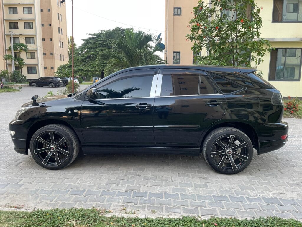 Toyota Harrier 2009 for Sale in Dar es salaam
