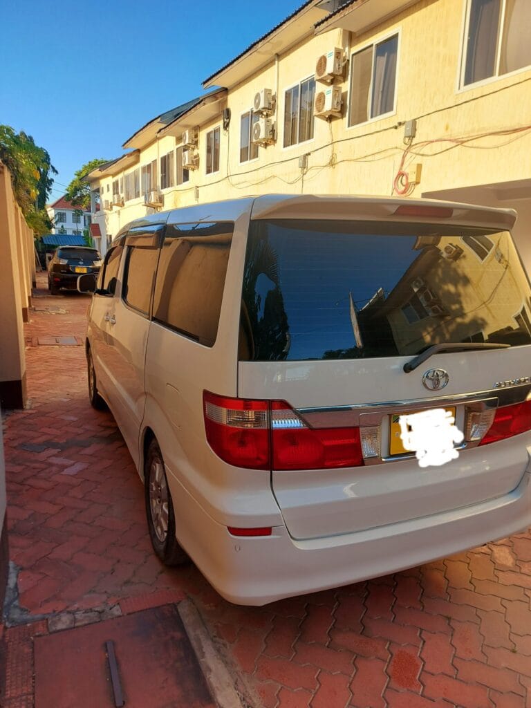 Toyota Alphard 2002 for Sale in Dar es salaam