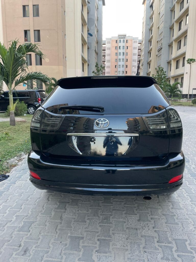For Sale Toyota Harrier 2009 in Dar es salaam
