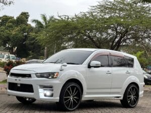 Bei ya Mitsubishi Outlander 2011 Sokoni Dar es salaam Tanzania