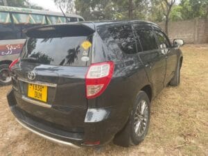 Used Toyota Vanguard 2010 for Sale in Dar es salaam