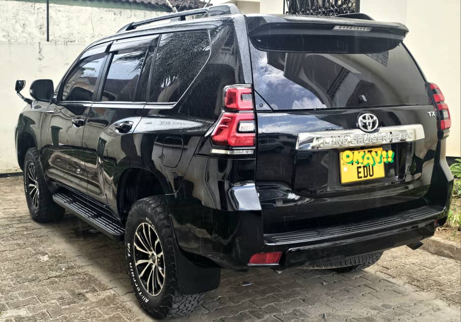 Used Toyota Land Cruiser Prado 2018 for Sale in Dar es salaam