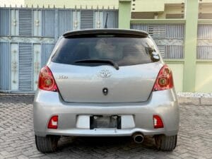 Bei ya Toyota Vitz 2005 Sokoni Dar es salaam Tanzania