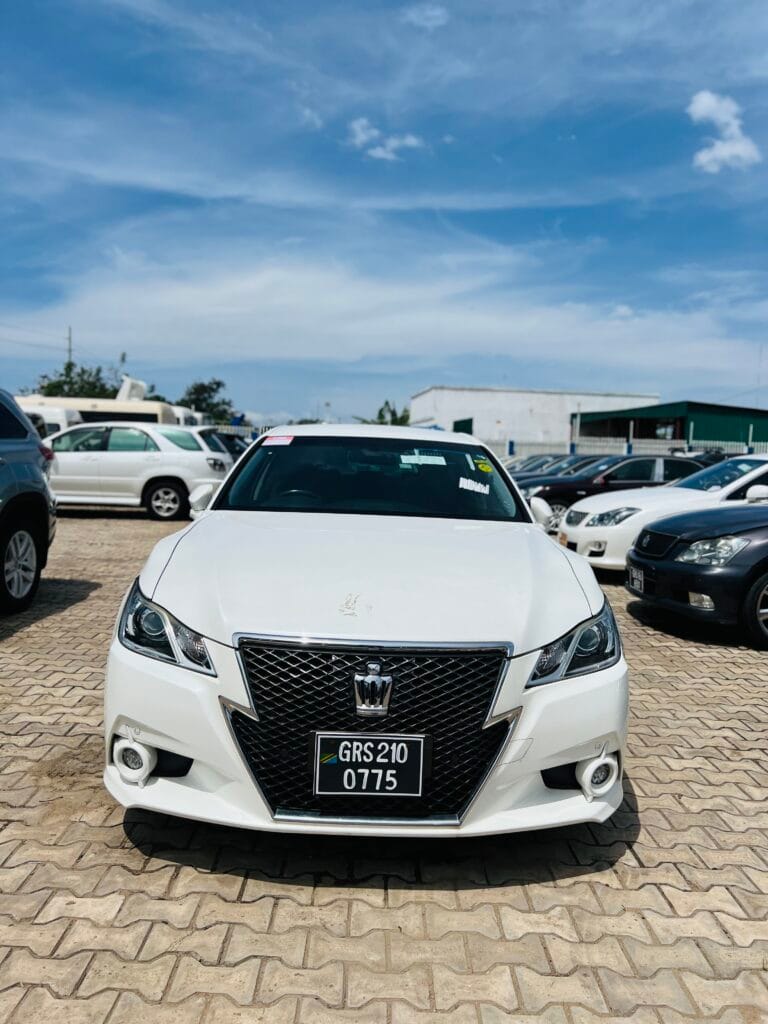 Buy Toyota Crown 2013 for Sale in Mwanza