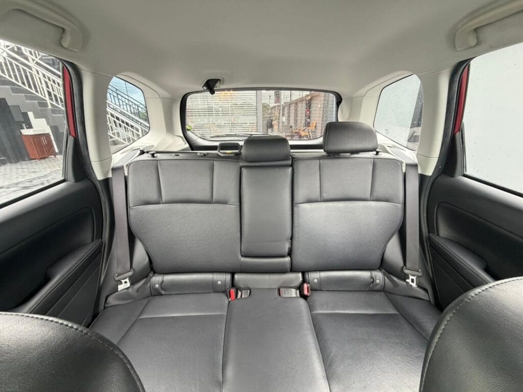 Magari Forester 2014 lipo Dar es salaam