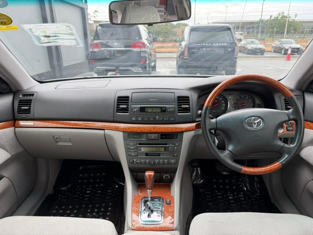 Magari Used Toyota Mark II 2006 Dar es salaam Tanzania
