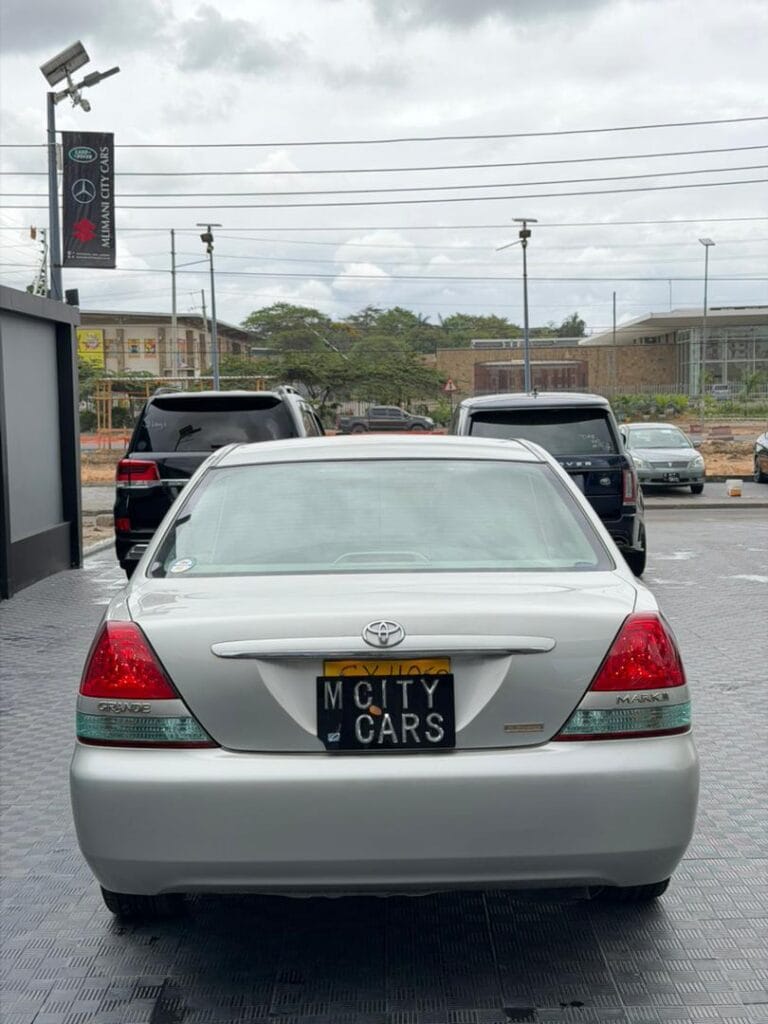 Magari Used Toyota Mark II 2006 Dar es salaam Tanzania