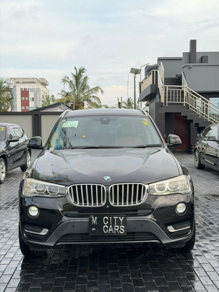 Magari X3 2015 lipo Dar es salaam