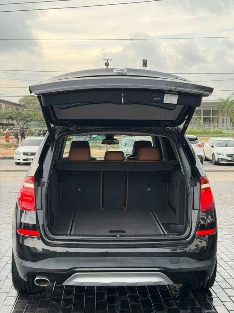 BMW X3 bei poa sokoni Dar es salaam Tanzania