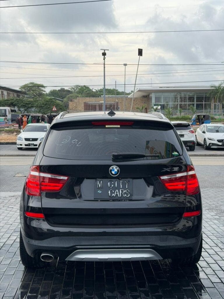 Magari Sokoni BMW X3 ya Bei Poa 2015