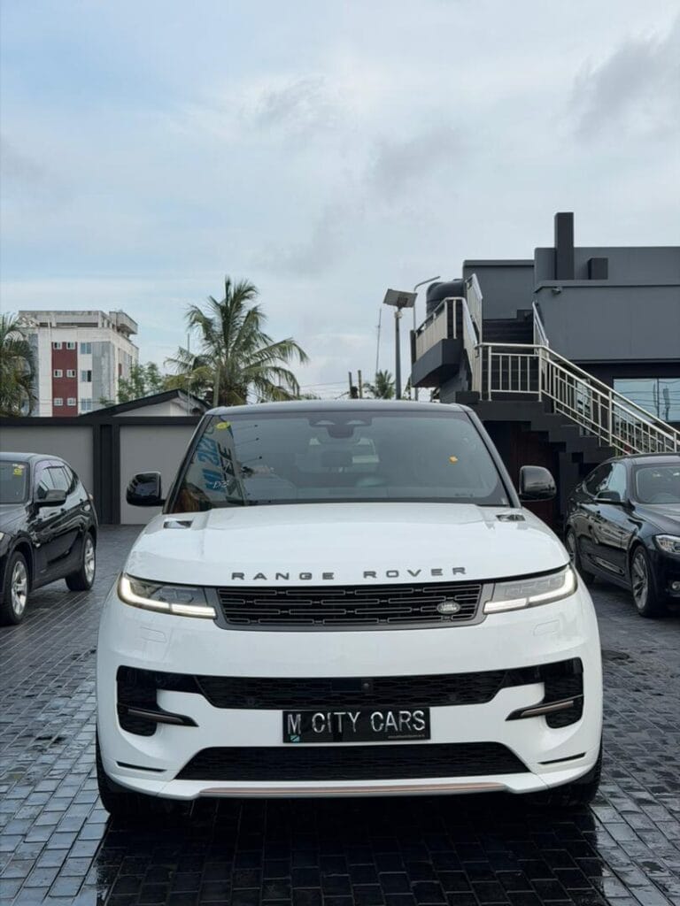 Magari Range Rover Sport 2023 lipo Dar es salaam