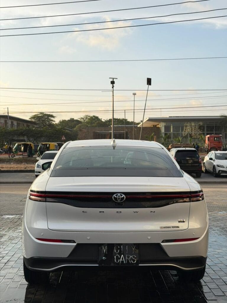 Toyota Crown 2025 for Sale in Dar es salaam