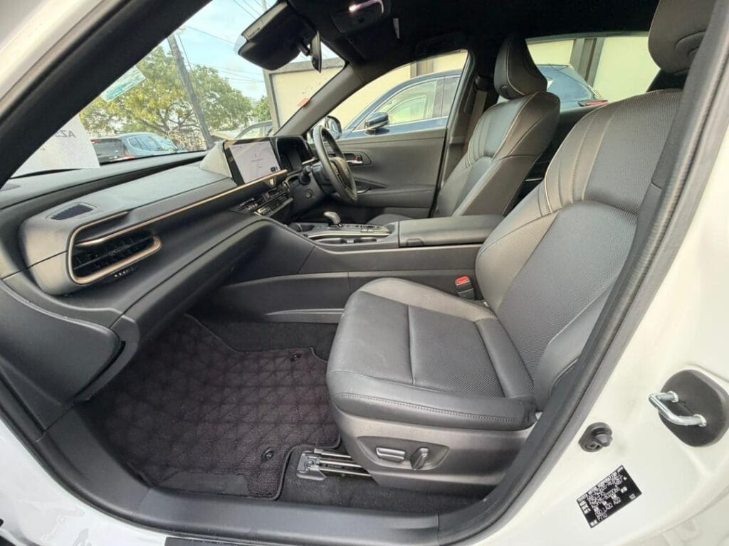 Price Toyota Crown 2025 for Sale in Dar es salaam