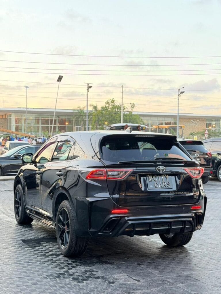 Used Toyota Harrier 2015 for Sale in Dar es salaam