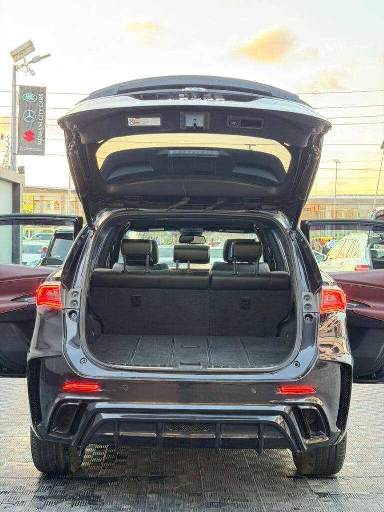 Price Toyota Harrier 2015 for Sale in Dar es salaam