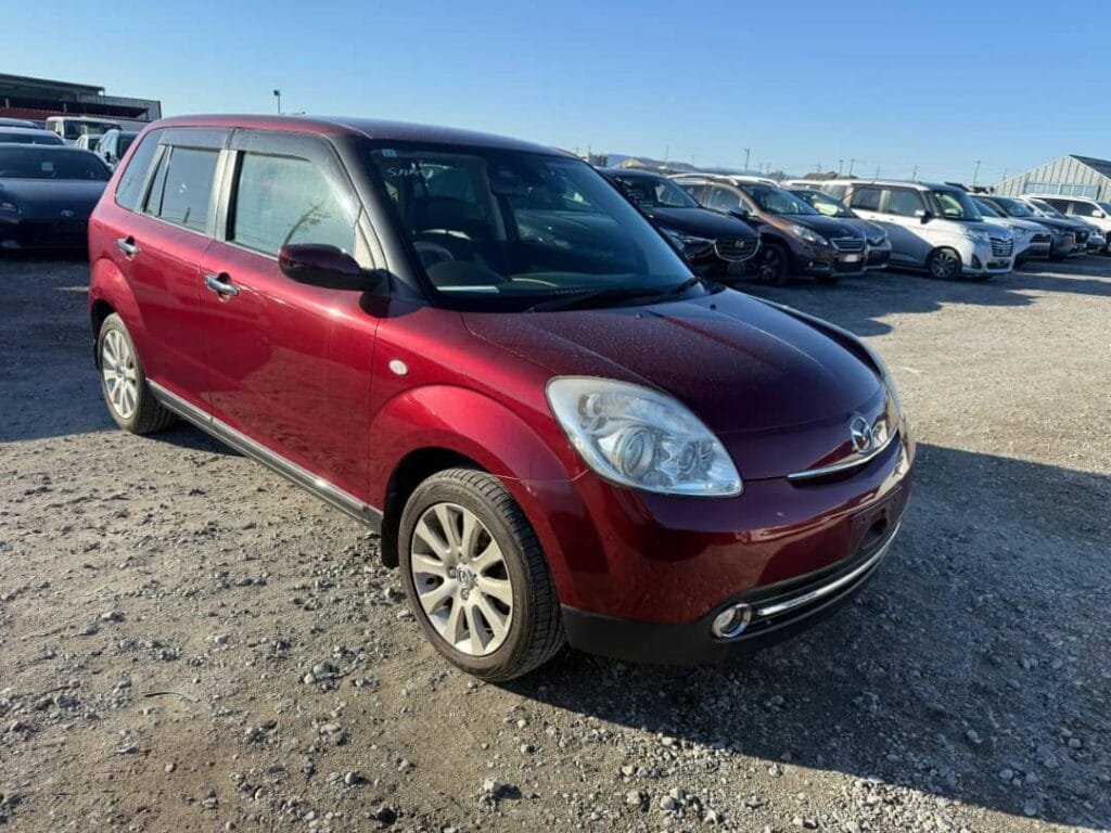 Magari Sokoni Mazda Verisa ya Bei Poa 2011