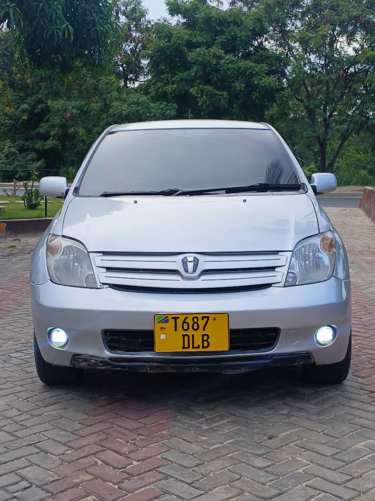 Used Toyota IST 2005 for Sale in Dar es salaam