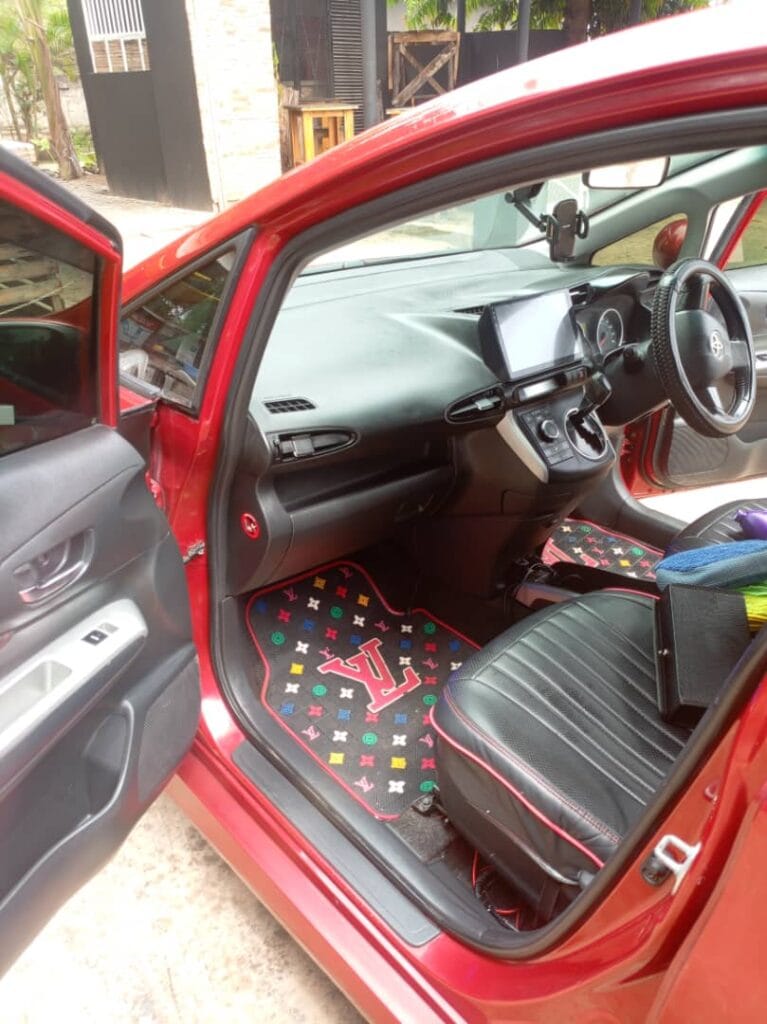 Price Of Toyota Wish 2012 for Sale in Tanzania