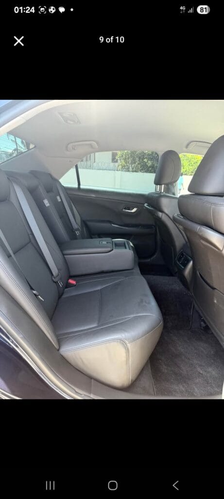 Magari Crown 2009 lipo Dar es salaam