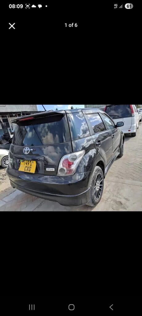 Used Toyota IST 2002 for Sale in Dar es salaam