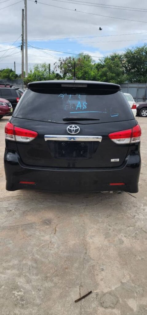 Magari Wish 2010 lipo Dar es salaam