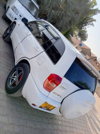 Bei Ya Toyota Rav4 2001 Sokoni Dar es salaam Tanzania