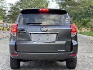 Used Toyota Vanguard 2010 for Sale in Dar es salaam