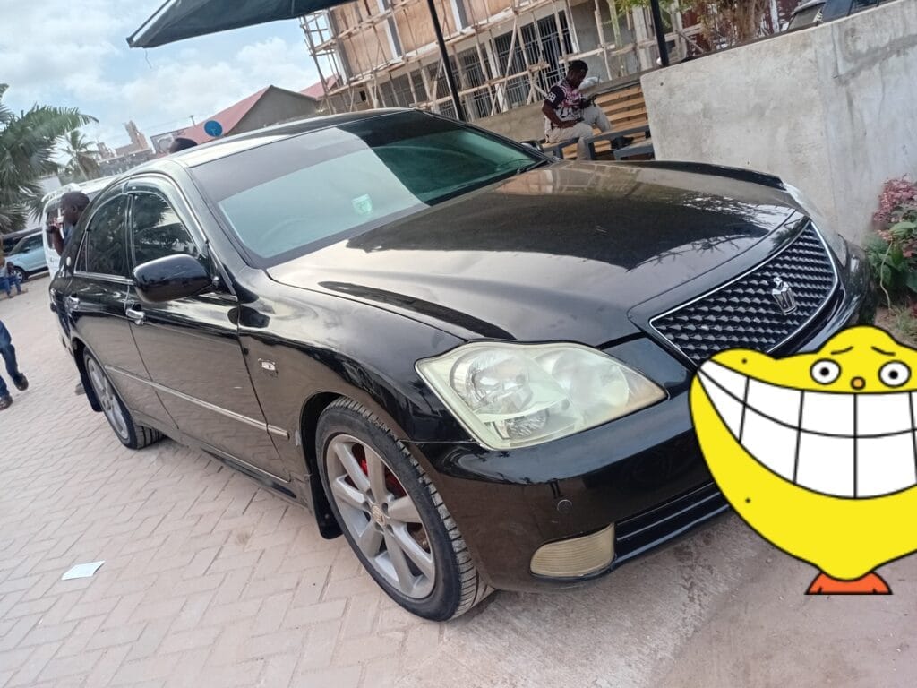 Buy Toyota Crown 2006 for Sale in Dar es salaam
