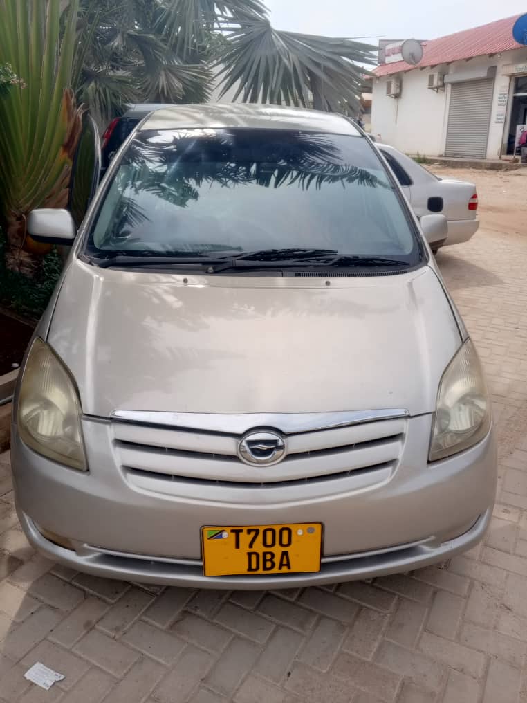 Magari Spacio 2004 lipo Dar es salaam