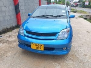 Bei ya Toyota IST 2002 Sokoni Dar es salaam Tanzania
