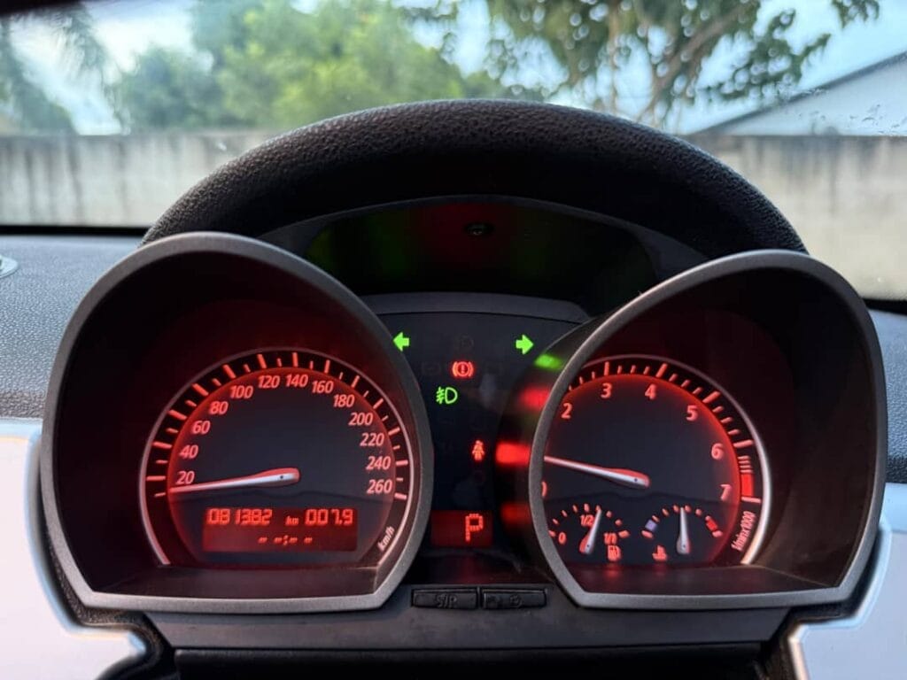 Price BMW Z4 2004 for Sale in Dar es Salaam