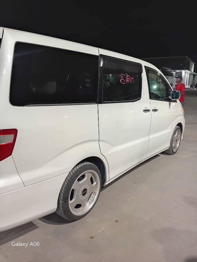 Magari Alphard 2005 lipo Dar es salaam