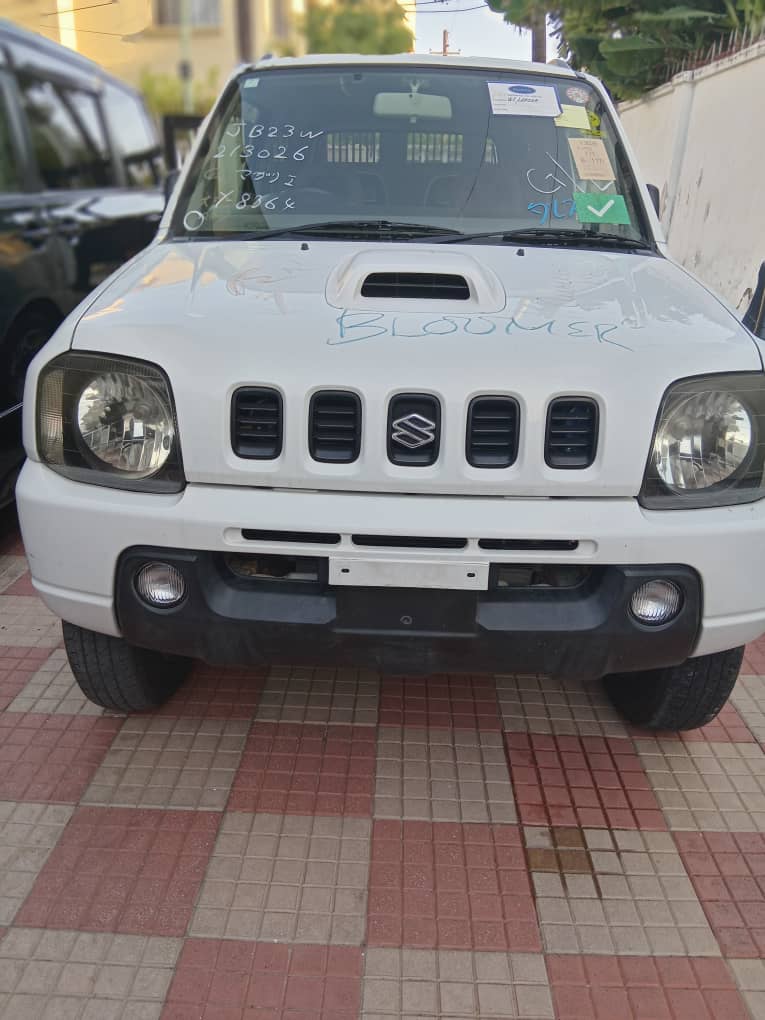 Bei ya Suzuki Jimny 2000 Sokoni Dar es salaam Tanzania