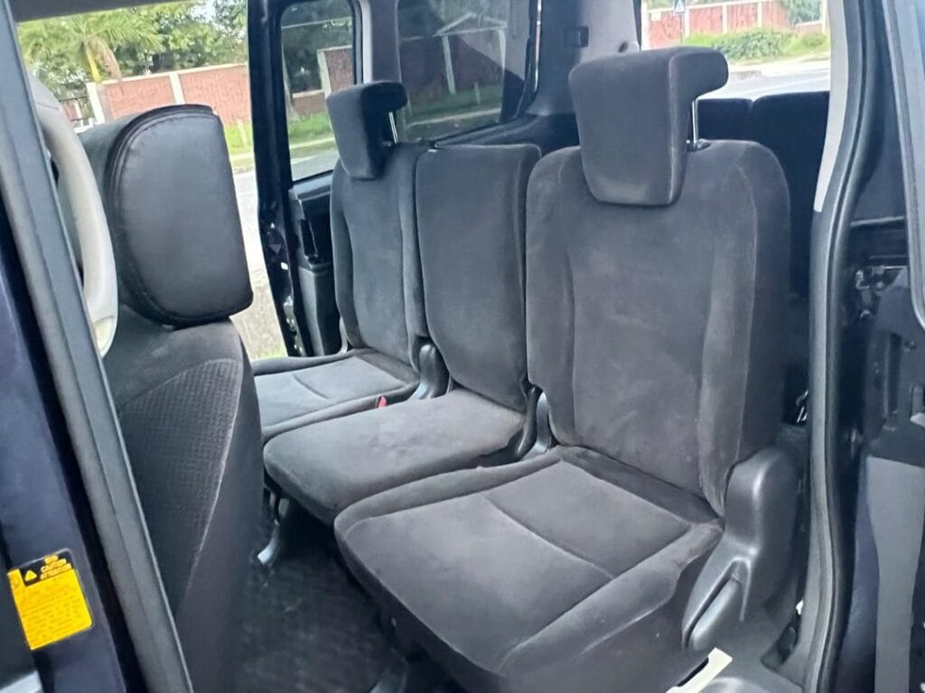 Price Toyota Noah 2008 for Sale in Dar es salaam