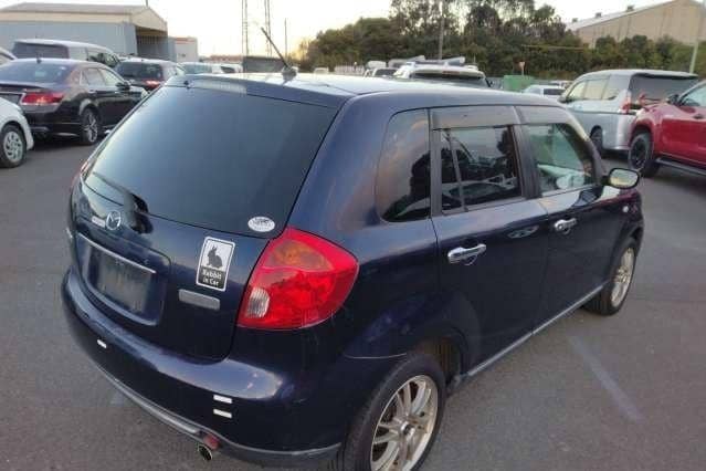 Magari Sokoni Mazda Verisa ya Bei Poa 2012