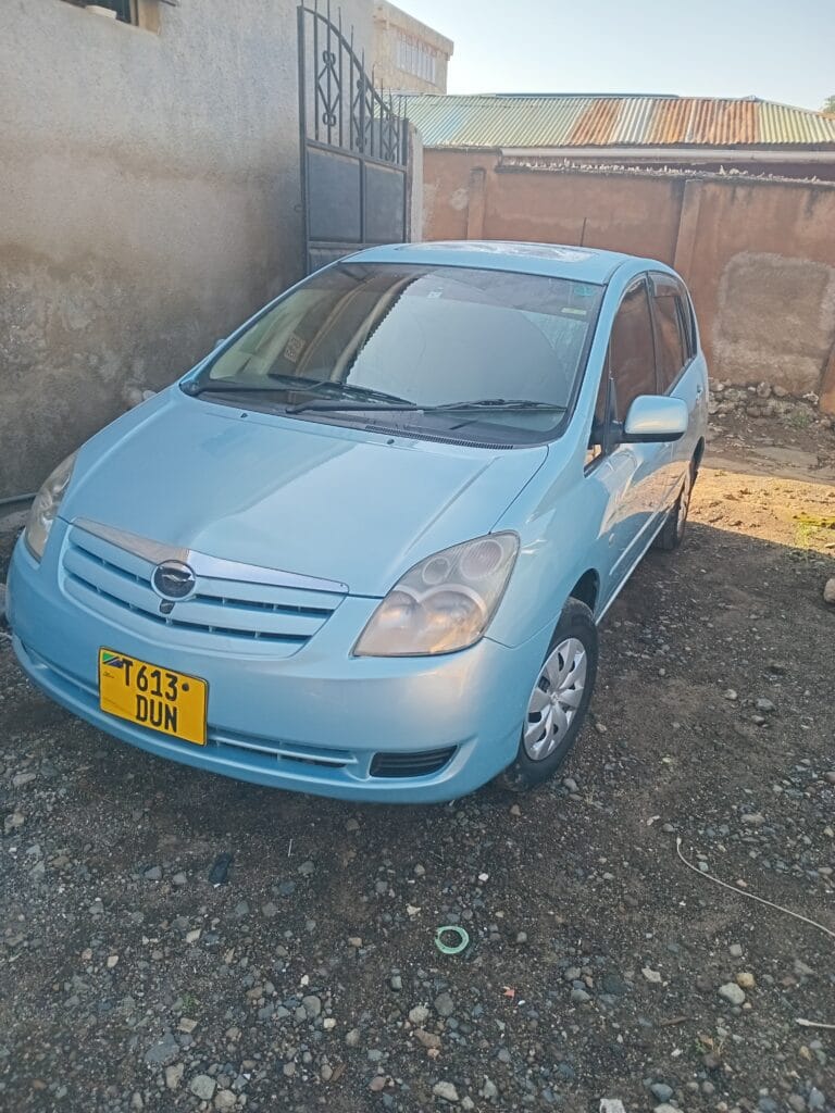 Magari Spacio 2003 lipo Arusha