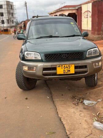 Bei Ya Toyota Rav4 1999 Sokoni Dar es salaam Tanzania