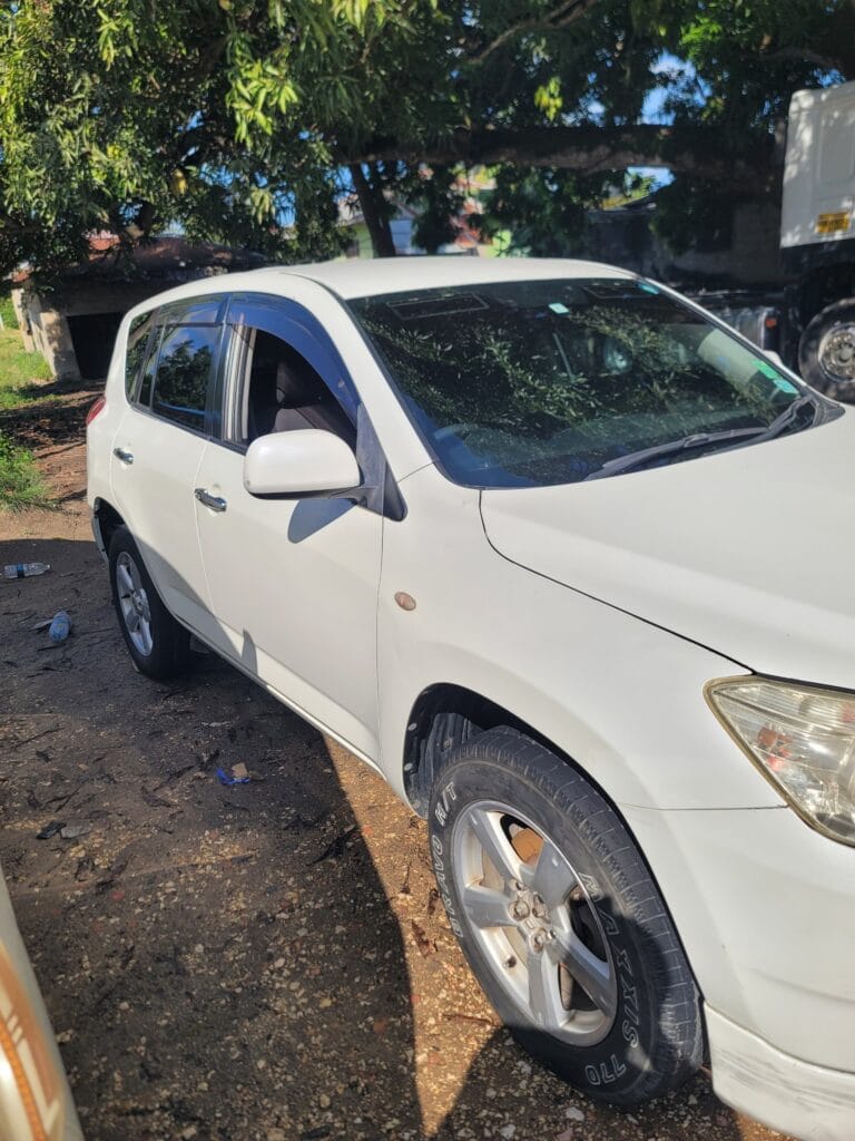 Toyota Rav4 2006 for Sale in Zanzibar