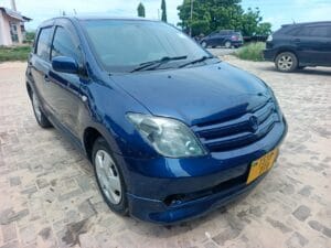 Bei ya Toyota IST 2004 Sokoni Dar es salaam Tanzania