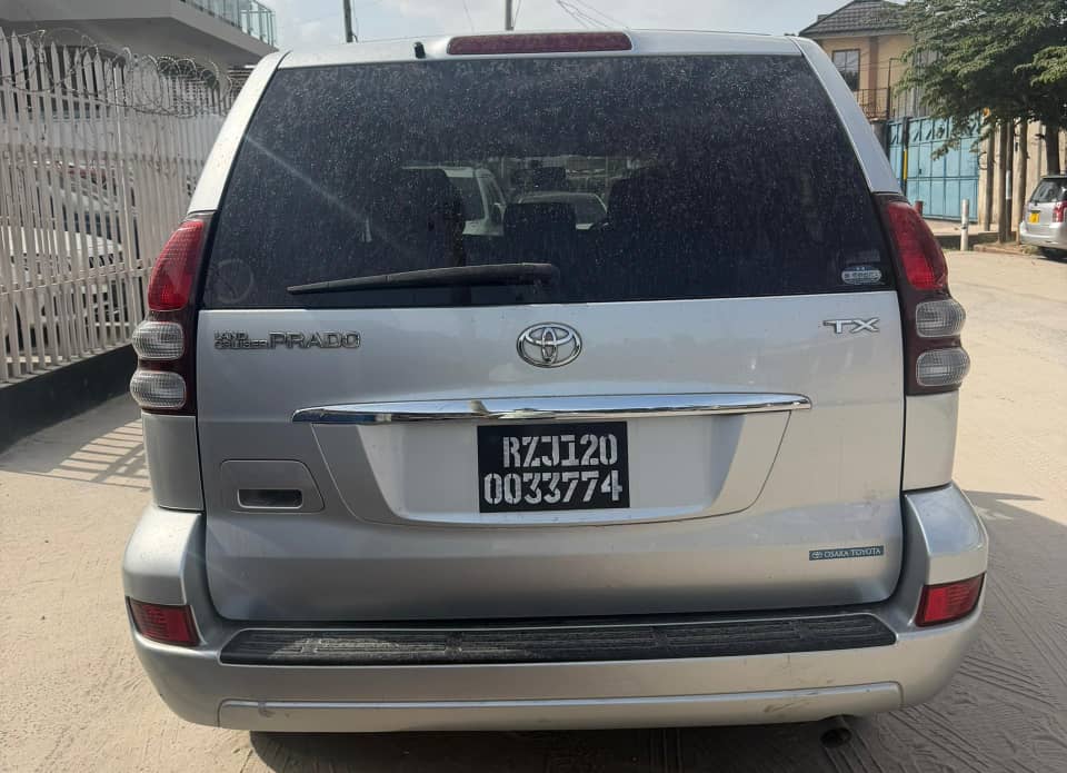 Buy Toyota Land Cruiser Prado 2006 for Sale in Dar es salaam