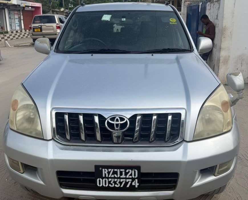 Price Of Toyota Land Cruiser Prado 2006 for Sale in Tanzania