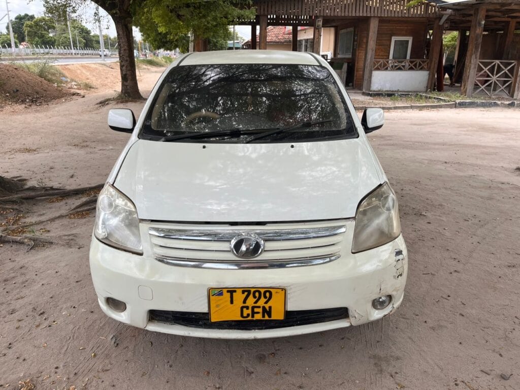 Toyota Raum bei poa sokoni Dar es salaam Tanzania