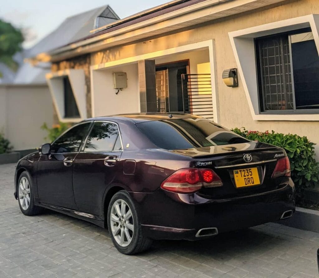Price Of Toyota Crown 2008 for Sale in Tanzania