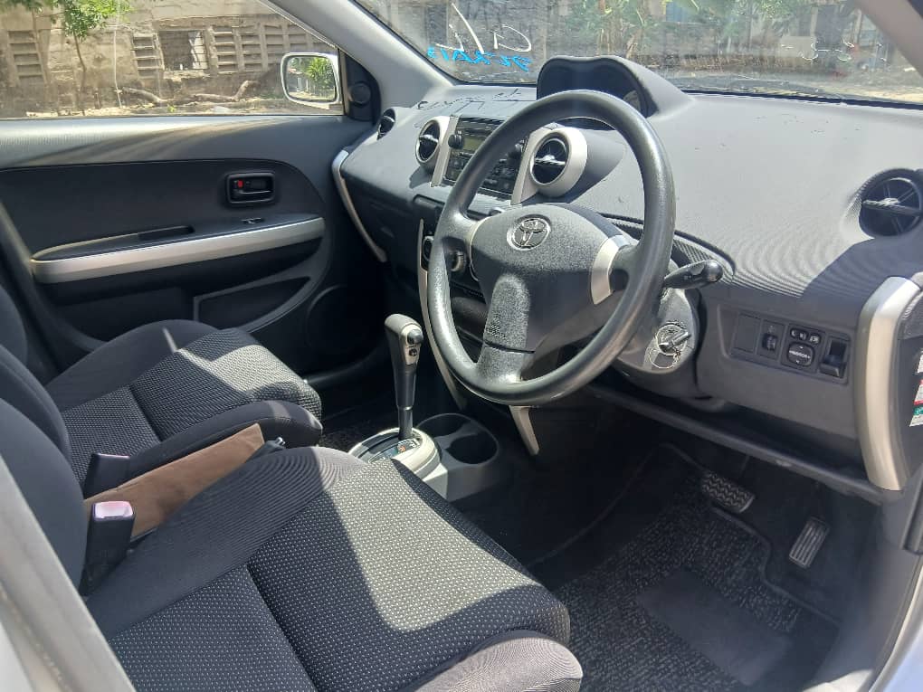 Toyota IST 2004 for Sale in Dar es salaam
