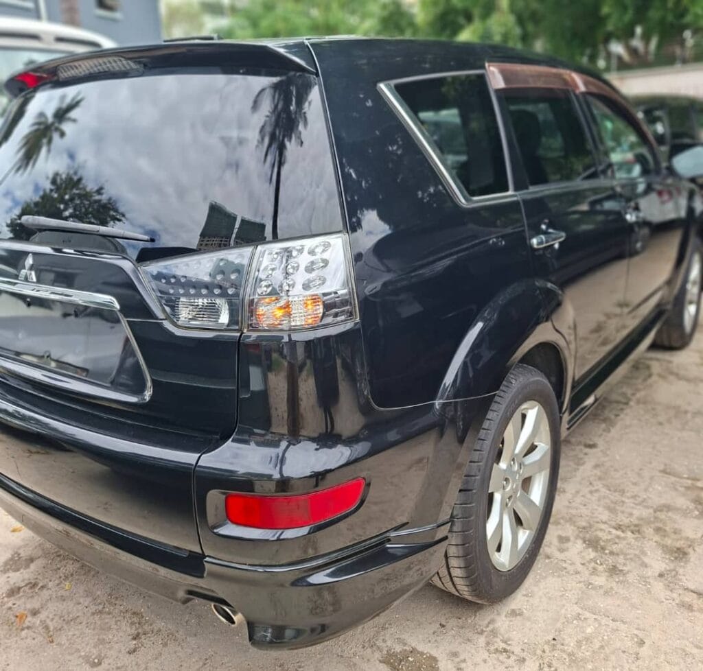 Price Of Mitsubishi Outlander 2010 for Sale in Tanzania