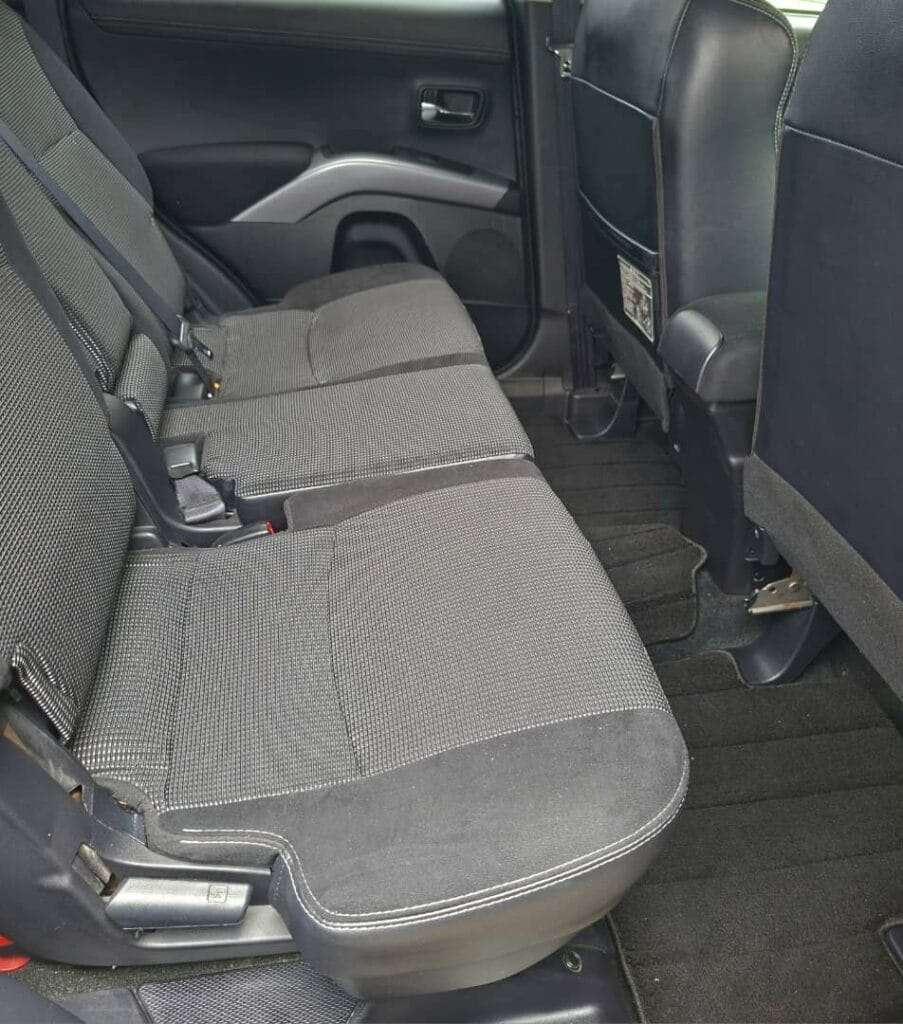 For Sale Mitsubishi Outlander 2010 in Dar es salaam