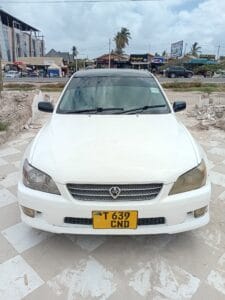 Used Toyota Altezza 2001 for Sale in Dar es salaam