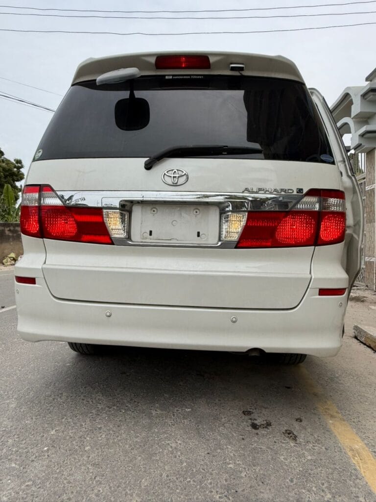 Used Toyota Alphard 2007 for Sale in Dar es salaam
