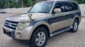 Mitsubishi Pajero 2006 Inauzwa Dar es salaam Tanzania